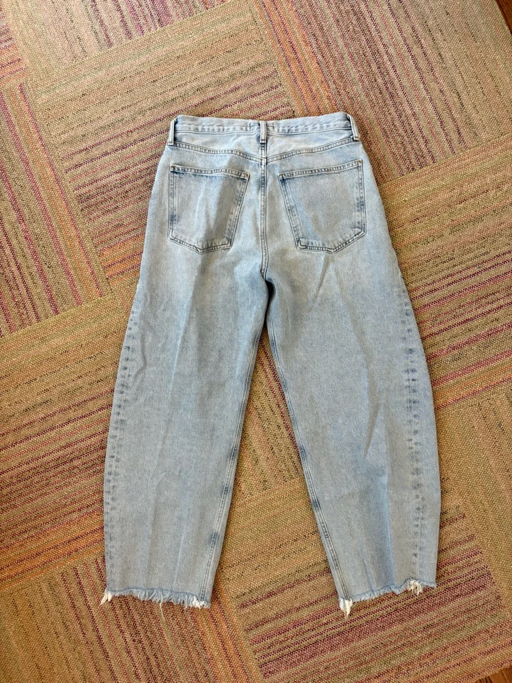 Agolde Luna Pieced Barrel Jean in Void - Picture 3 of 5